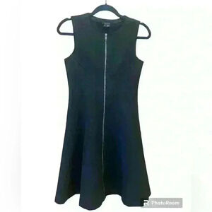 Theory Women’s Sleeveless Dress. Black. Size 2.